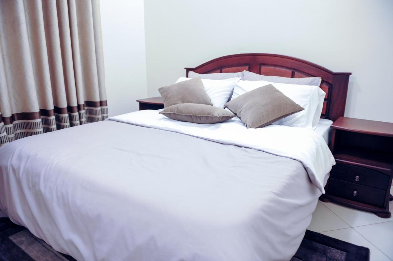 Lubowa Eric Wilkins Apartments מראה חיצוני תמונה