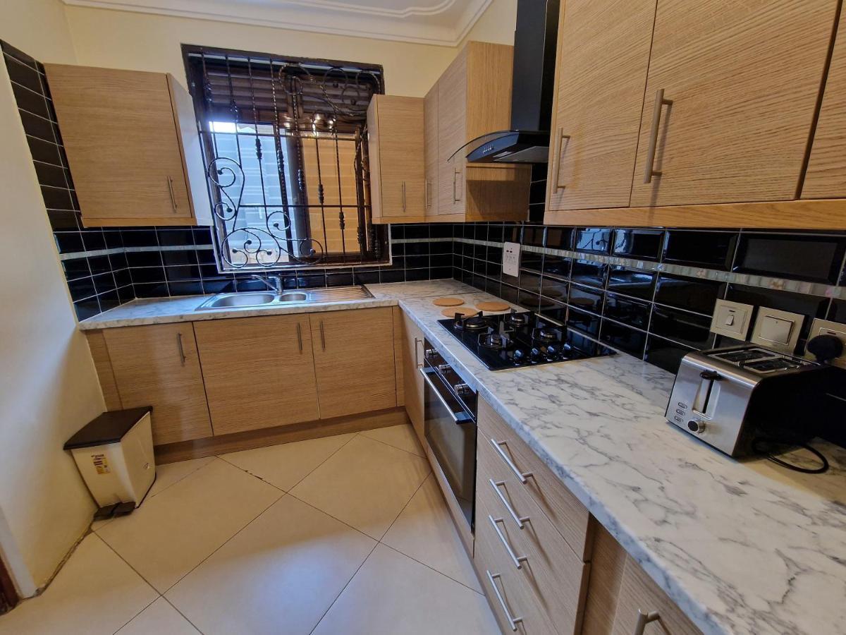 Lubowa Eric Wilkins Apartments מראה חיצוני תמונה