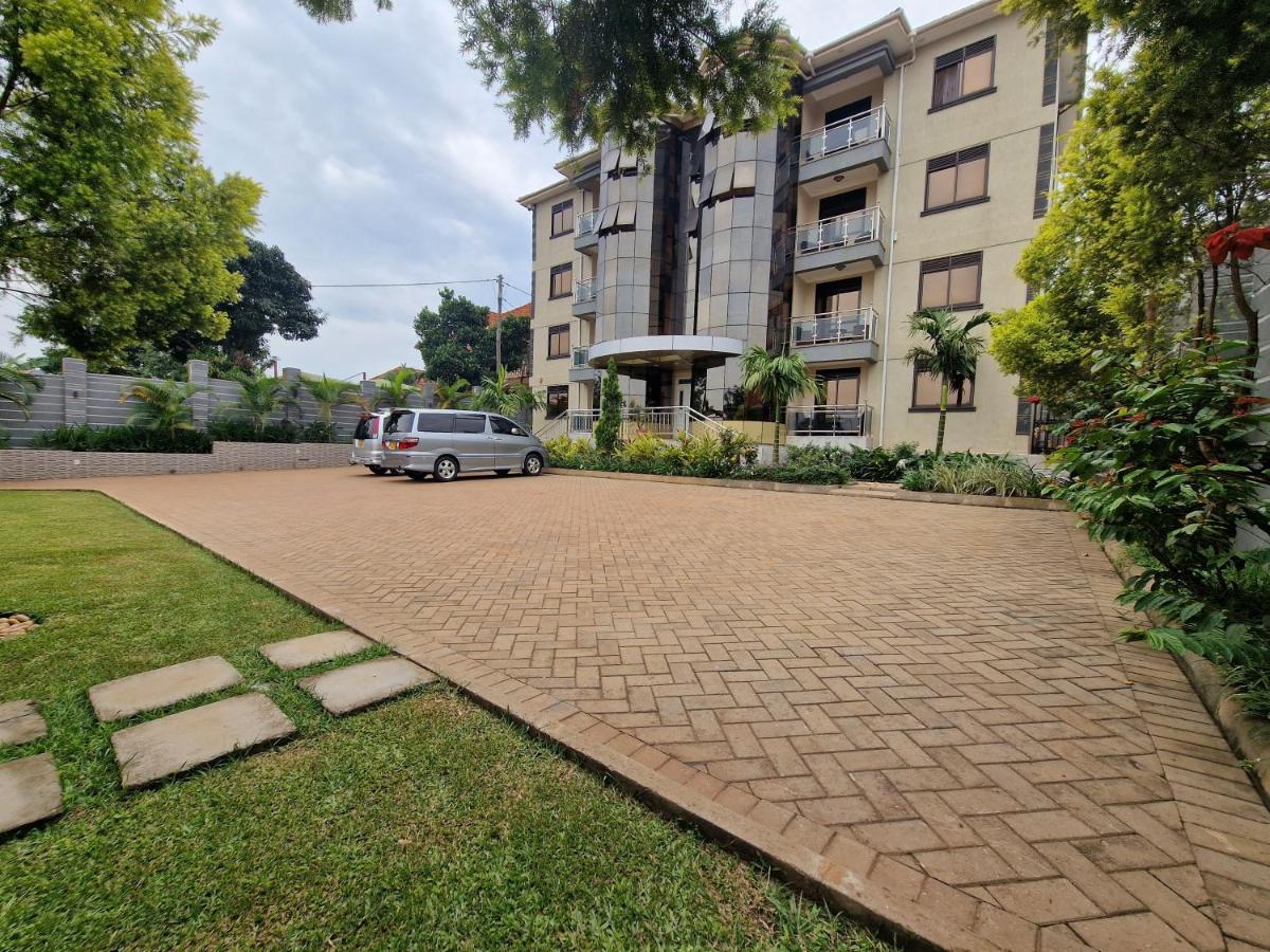 Lubowa Eric Wilkins Apartments מראה חיצוני תמונה